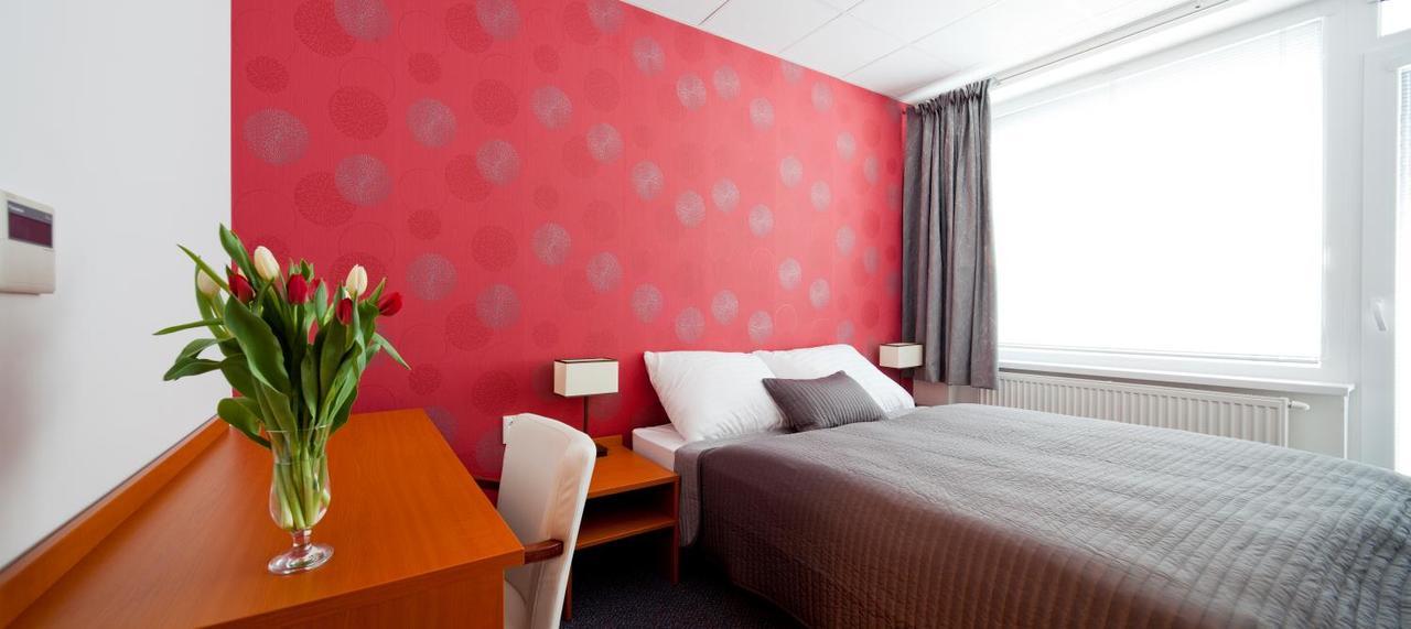 Hotel Limba CTT Tvrdosin Exterior foto